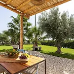 Ginevra By Villa
